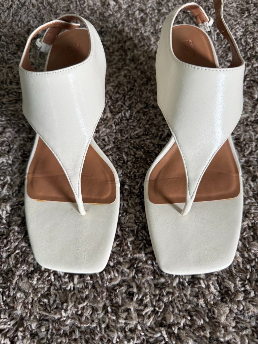 Off white wedge heel thong sandal size 9